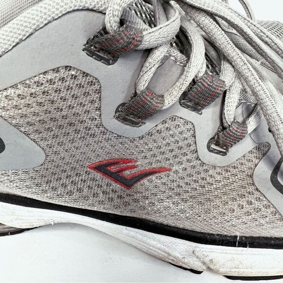 Everlast Grey and Red Running Sneakers - Picture 2 of 9